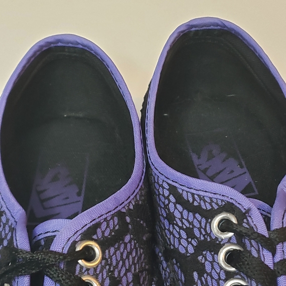 Vans Off The Wall unisex Purple w/ blk lace sneakers womens size 9 mens size 7.5 - Picture 6 of 9